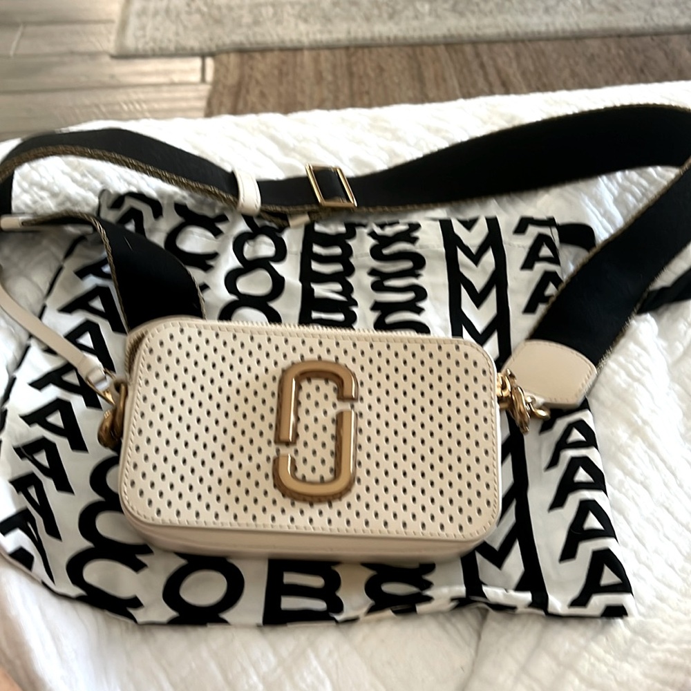 Marc Jacob’s “The Snapshot” Crossbody bag